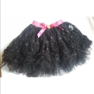 Sz 6 Hello Kitty Girls Chiffon Look Ruffle fun black & pink Skirt pre-owned 2010